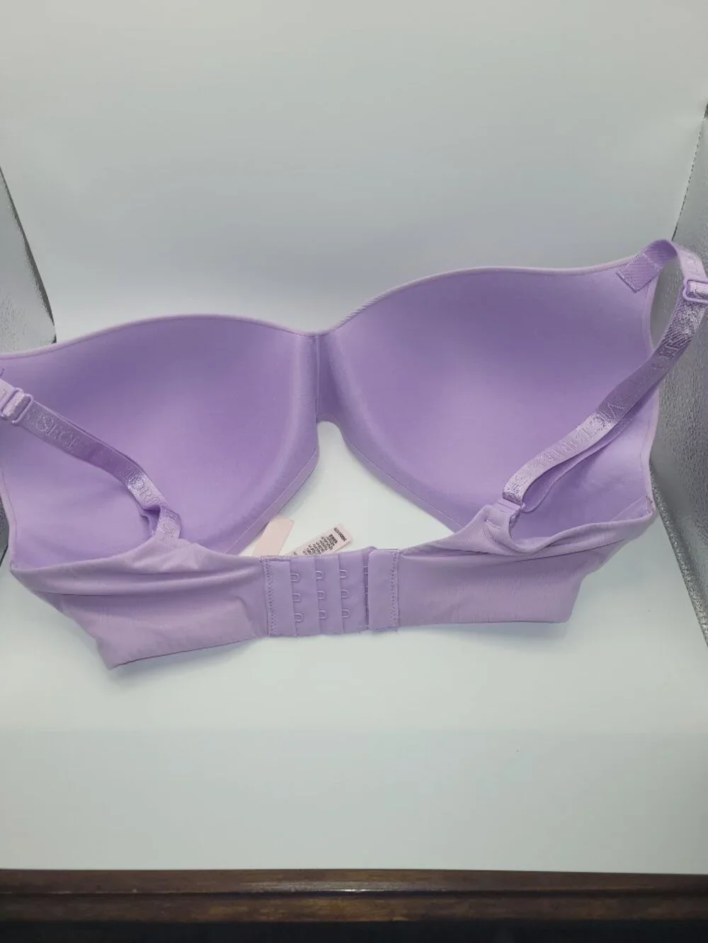 VICTORIA’S SECRET Size 34DDD T-Shirt Lightly Lined Wireless No Wire Bra 34DDD